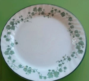 Set of 4 White Corelle Callaway Ivy Swirl Dinner Plates 10.25" Green Rim PERFECT - Picture 1 of 7