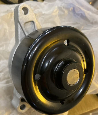 Bomba de agua del motor GMB 170-1980 Foto 1 de 3