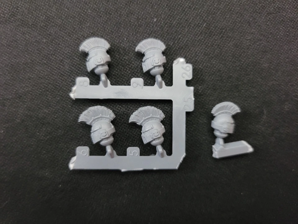 Horus Herejía Cresta Centurión Cascos Comando Escuadrón Legionarios Marines Espaciales 40K Foto 1 de 1