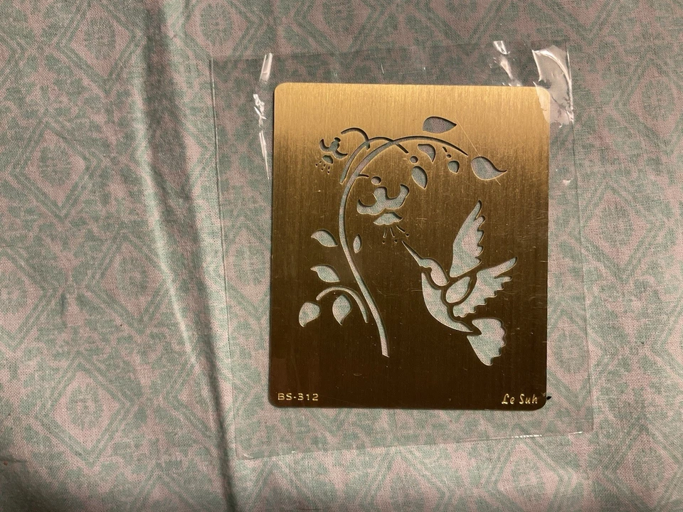 Le Suh Embossing Messing Schablone Kolibri zum Prägen von Papier - Bild 1 von 1