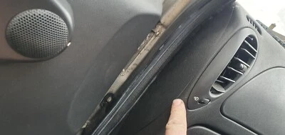 Ford Fiesta Mk4 Mk5 Puma Mk1 1998-02 pasajeros lado izquierdo tablero de ajuste ♻ Foto 1 de 4