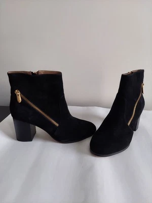 Черные замшевые высокие горные сапоги женские размер 8,5 - Изображение 1 из 4