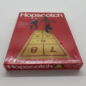 Vintage Hopscotch Game Pressman 1985 For Indoor/ Outdoor Fun #2800 Complete - Picture 1 of 7