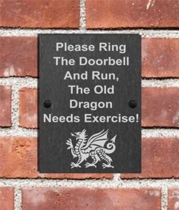 Ring The Doorbell & Run Funny Natural Slate Sign Plaque 3 Sizes Old Dragon - Picture 1 of 8
