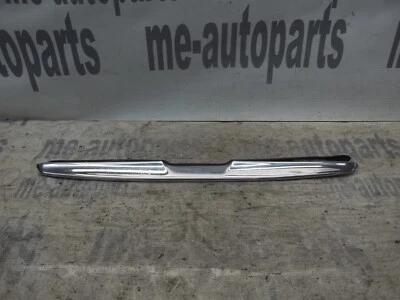 72-89 MERCEDES-BENZ W107 CLASE SL OEM MALETERO TRASERO CUBIERTA MOLDURA TAPA CROMADA Foto 1 de 4