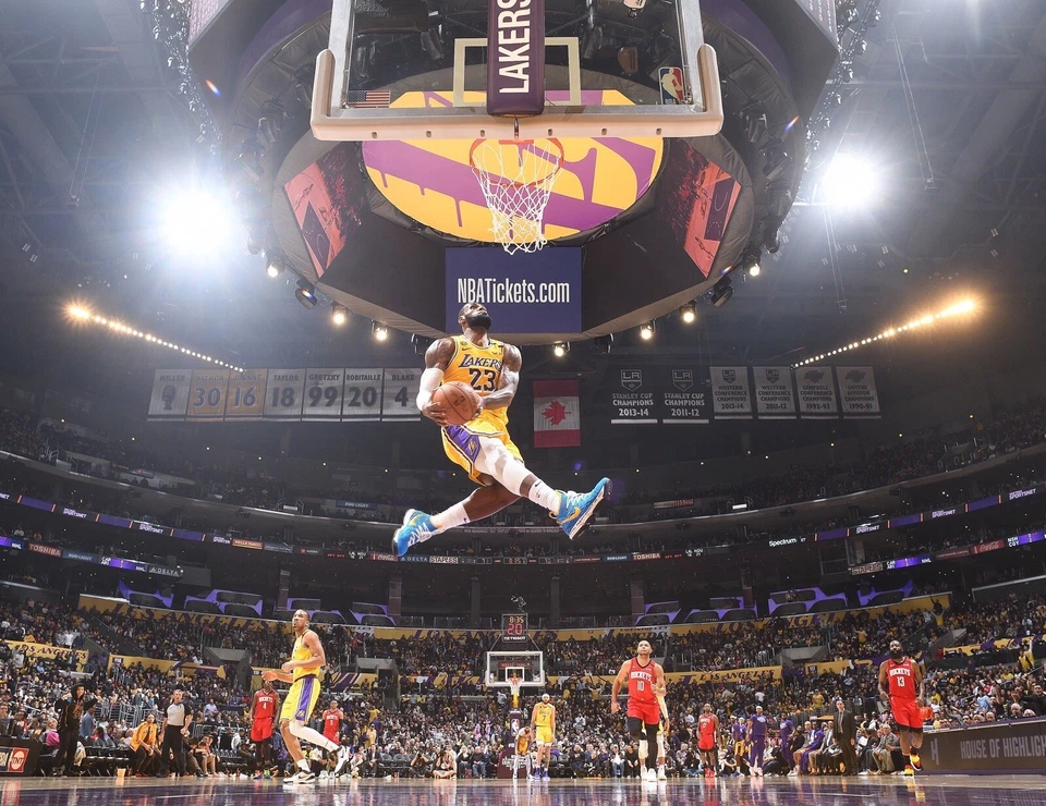 Lebron James Poster Lakers 16x20 Photo Kobe Tribute Dunk : lab proccesed quality - Image 1 of 1