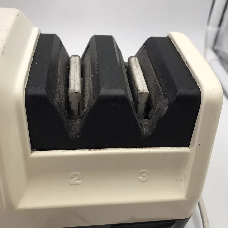 Chefs Choice Diamond Hone Professional Knife Sharpener Model 100 Razor Edge - Image 1 of 4