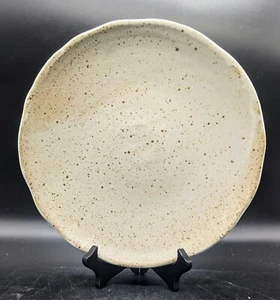 Vintage Studio Art Pottery Beige Speckled Dinner Plate 11" Signed - Picture 1 of 7