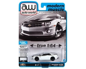Auto World 1:64 2010 Chevrolet Camaro Hurst Edition (Summit White) AWSP115A - Picture 1 of 1