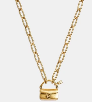 NUEVO CON ETIQUETAS Mujeres COACH Bolso de Mano Tabby Dije Tono Dorado Latón Colgante Cadena Collar Regalo Foto 1 de 4