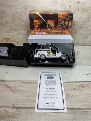 Matchbox YYM37634 1932 Ford Model AA High Pressure Truck, Box, certificate, NEW - Image 1 of 4
