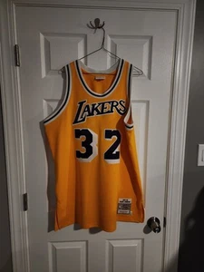 100% Authentic Magic Johnson Mitchell & Ness 84/85 LA Lakers Jersey Sz 48 XL - Picture 1 of 5