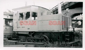 1E710 RP 1950s IOWA ELECTRIC LIGHT & POWER PLANT RAILROAD WHITCOMB LOCO DAMAGED - Picture 1 of 1