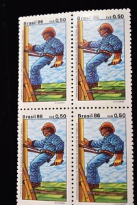 BRASILE 1986 FRANCOBOLLI SICUREZZA LAVORATORI - BLOCCO DI 4 S2052 MNH - Foto 1 di 2