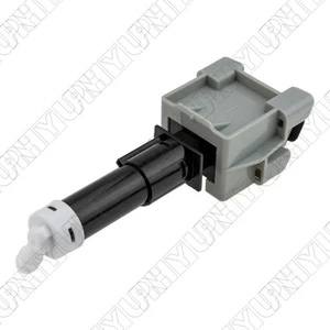 Car Left Headlight Washer Spray Nozzle Jet For Mitsubishi L200 Pajero Montero - Picture 1 of 5