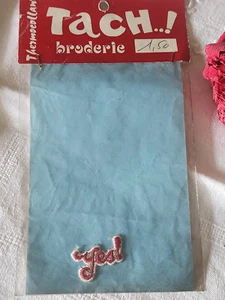Ancien patch vintage thermocollant "yes" broderie customisation T14 - Picture 1 of 4