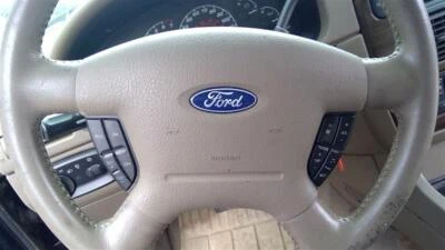Used Steering Wheel Air Bag fits: 2002 Ford Explorer front 4 Dr exc. Sport Trac Foto 1 de 4