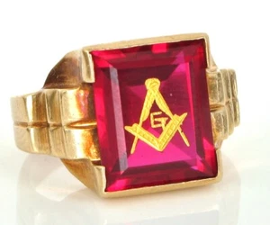 VTG BEAUTIFUL 10K YELLOW GOLD RUBY MASONIC MEN'S RING FREEMASON S5.5 6.6G - Picture 1 of 1