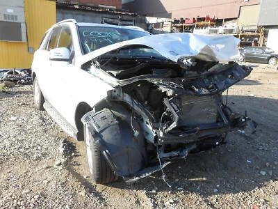 Cilindro maestro de freno usado se adapta a: Mercedes-benz Mercedes clase ml 166 tipo M 2012 Foto 1 de 4