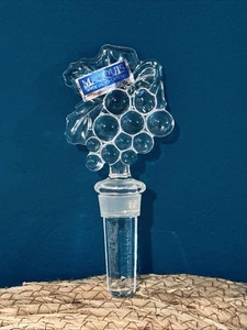 Marquis Waterford Crystal Wine Bottle Stopper Grapes Made in Germany - Picture 1 of 6