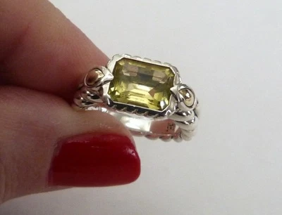 ANILLO JAI JOHN HARDY PLATA ESTERLINA 14K CORTE ESMERALDA ESTE OESTE CUARZO OLIVA TALLA 5 Foto 1 de 4