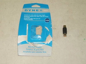 Acoplador de enchufe Dynex DX-AD107 - Imagen 1 de 1
