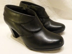 Clarks Black Women's 6.5 M Boots Leather Zip High Heels Booties Shoes $169 - Picture 1 of 12
