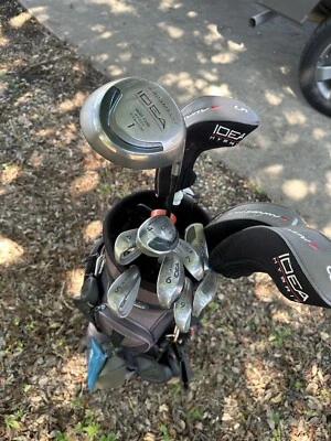 Juego de 12 palos de golf Adams Idea A2OS diestro con bolsa Foto 1 de 3