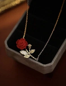 Collar de oro rosa rojo para mujer ROSA ROJA collar colgante flor roja inoxidable - Imagen 1 de 8