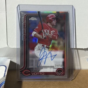 2025 Topps Chrome Joey Votto Refractor Legend Auto /50 Cincinnati Reds - Picture 1 of 2