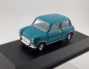 Vanguards VA01315 Austin Mini Super De Luxe Surf Blue - Picture 1 of 5
