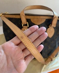 Authentic LOUIS VUITTON Palermo PM Monogram Tote Bag - Picture 1 of 14