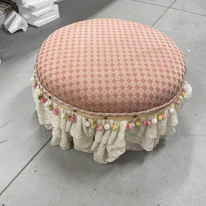 Vtg Funky Foot Stool Ottoman Pink White With Fuzzy Balls Tassels Retro - HLN - Picture 1 of 5