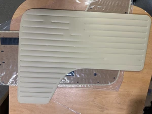 Vw T2 Bay 67-79 Cream Beige Vinyl Front Cab Door Cards Interior Panel (Pair) - Picture 1 of 2