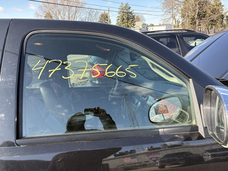 Front Door Glass/window CHEVROLET 1500 SILVERADO RH PASSENGER 2007-2013 - Image 1 of 1