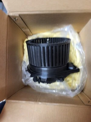 Двигатель вентилятора переменного тока для обогревателя Mini Cooper Countryman 2015 от оригинального производителя 80 000 миль - LKQ377071795 - Изображение 1 из 3