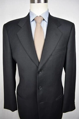 Traje Mani Gris Oscuro Rayas 100% Lana Tres Botones Dos Piezas Talla: 40R Foto 1 de 4