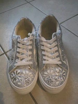 Betsey Johnson Rhinestone Women's Sneaker Size 9M  Silver/White - Image 1 of 4