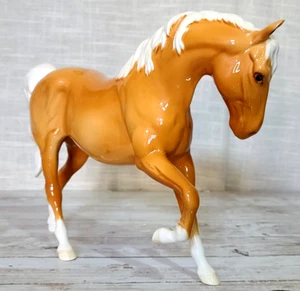 Beswick Spirit of Freedom Rare Palomino Gloss Vintage Horse Figurine 2689 Vgc - Picture 1 of 20