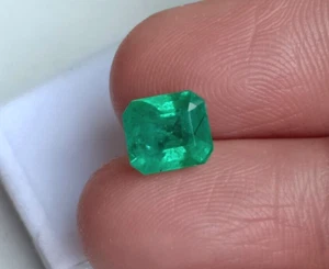 8 x 7 mm natürlicher sambischer grüner Smaragd Achteck Erdmine loser Edelstein 2,18 kt - Bild 1 von 10