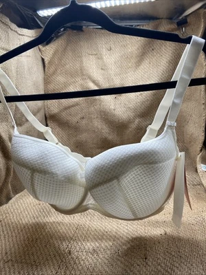 Lightly Padded 32h Us Size  Bra ROSME White In Color Underwire New With Tags - Image 1 of 4