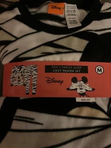 Disney Women’s Flannel 2 PC Pajama Set Medium - Picture 1 of 5