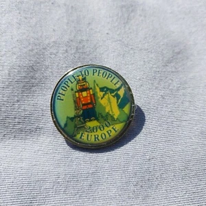 2000 Europe People-to-People Nussknacker Reversmütze Jacke Pin - Bild 1 von 2