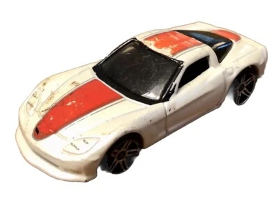 Chevrolet Corvette C6 2003 Hot Wheels diecast coleccionable escala 1:64 blanco de colección Foto 1 de 4