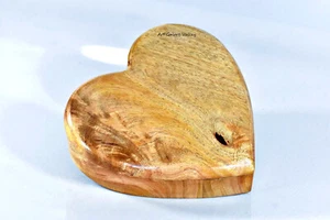 Urna de madera para cenizas humanas corazón guardián urna de cremación caja para mascotas grabado O - Imagen 1 de 28