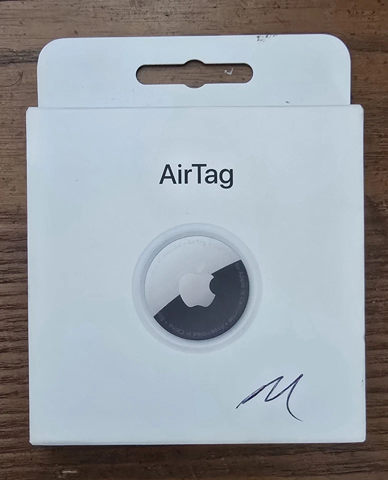 - APPLE AIRTAG TRACKER MX532LL/A A2187 1-PACK BOX AIR TAGS