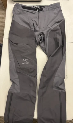 Pantalón Arc Teryx Alpha Comp gris yunque pequeño para hombre Foto 1 de 4