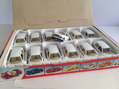 🔥Lot vintage🚗 WELLY PULL BACK  GO AHEAD 12X GOLF 9047  1:32 🔥🍂 AUTUMN SALE  - Immagine 1 di 4