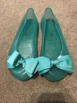 Nuevos planos de ballet Baby Gap verde azulado con arco talla 11 Foto 1 de 4