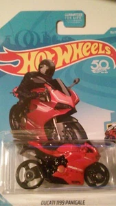 HOT WHEELS DUCATI 1199 PANIGALE HW MOTO (BRAND NEW) - Picture 1 of 2